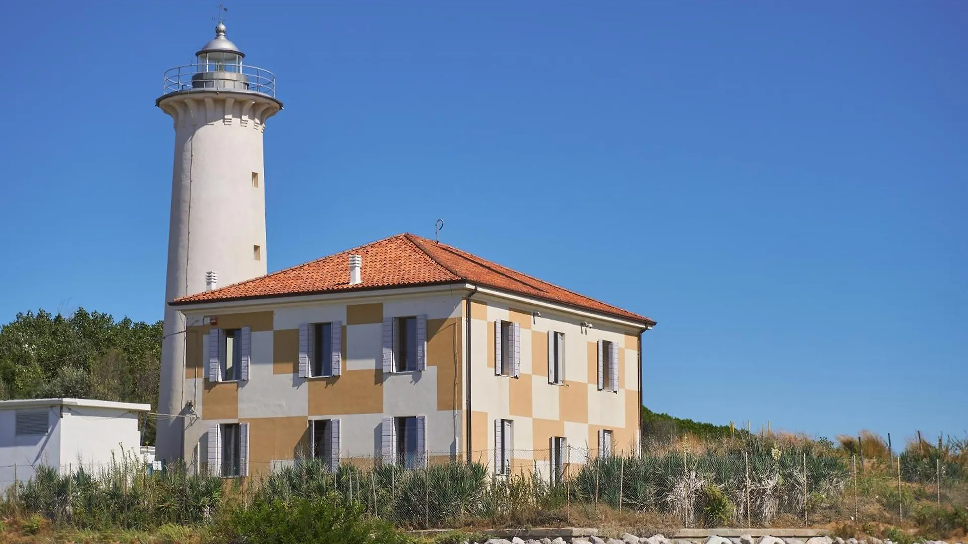 Adorable Flat For 6 Guests Next To Bibione Pineda Apartman